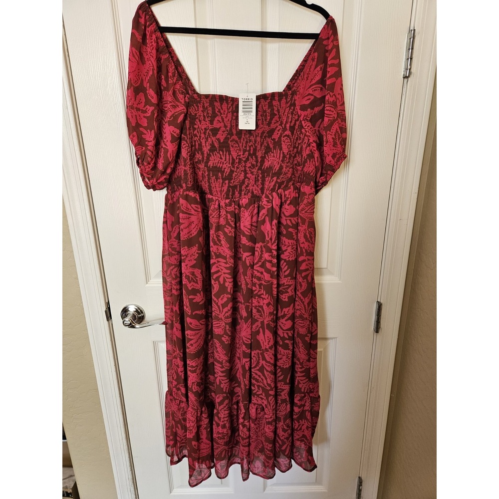 NWT Torrid Leaf Print Smocked Bodice Lined A-Line Pockets Midi Dress, Plus 1X